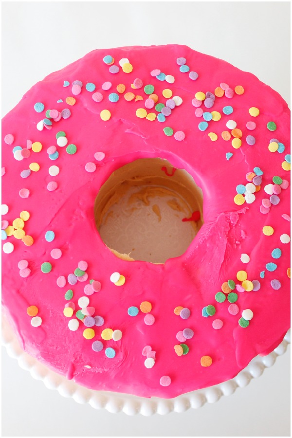 Donut Cake Cake Hole