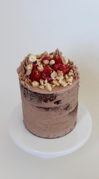 MG 7227 mini valentine cake web